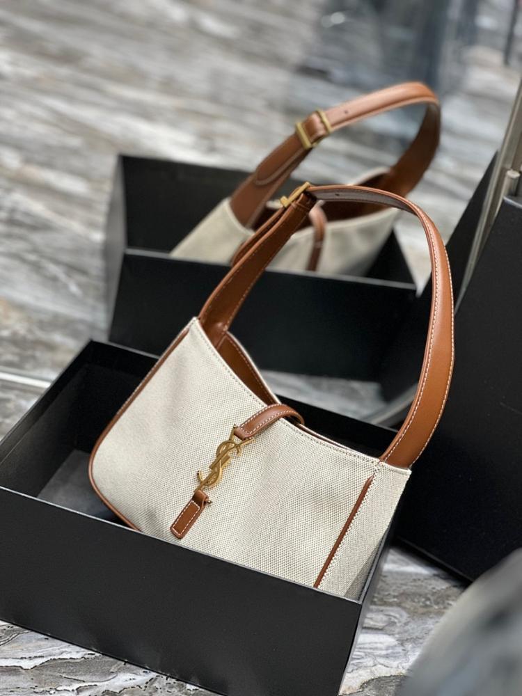 Classic Crossbody Bag