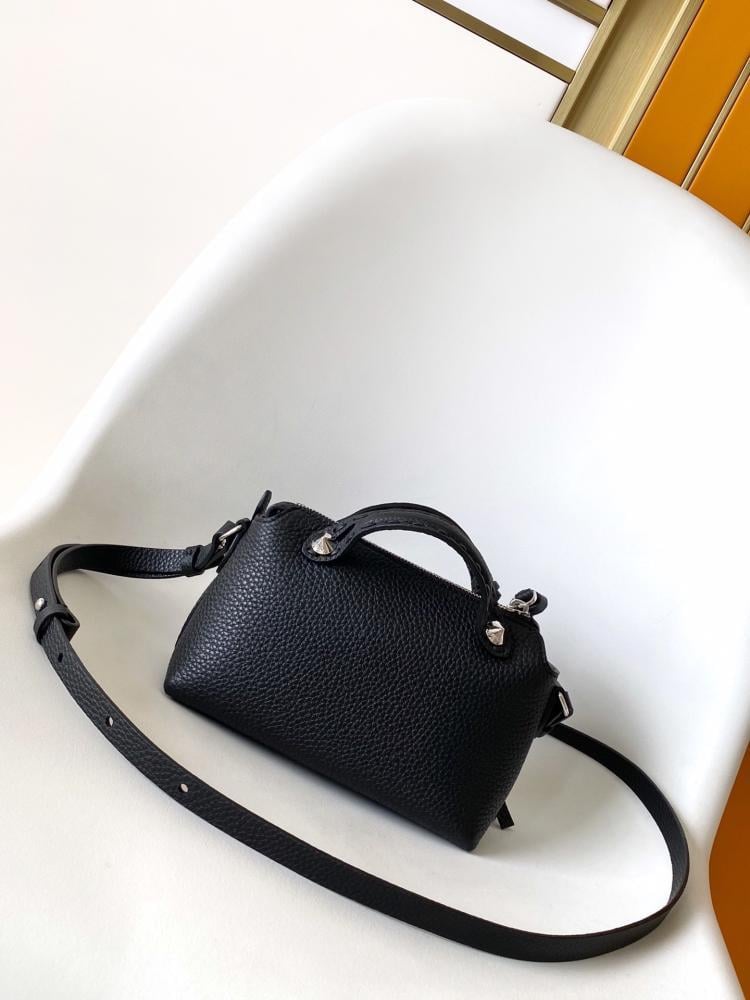 Top Handle Bag Style 390935313