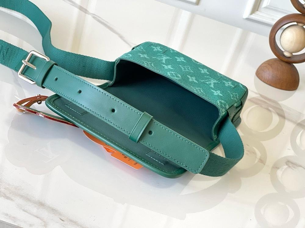 Modern Luxury Shoulder Bag 19x12x7cm