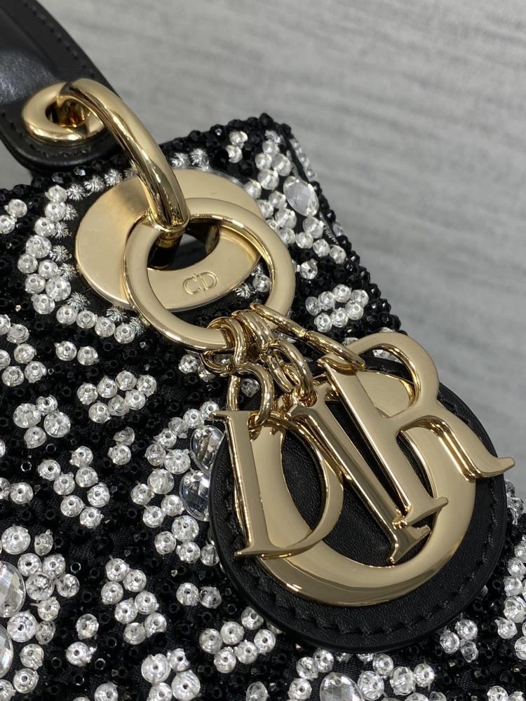 Classic Top Handle Bag Style 331785648