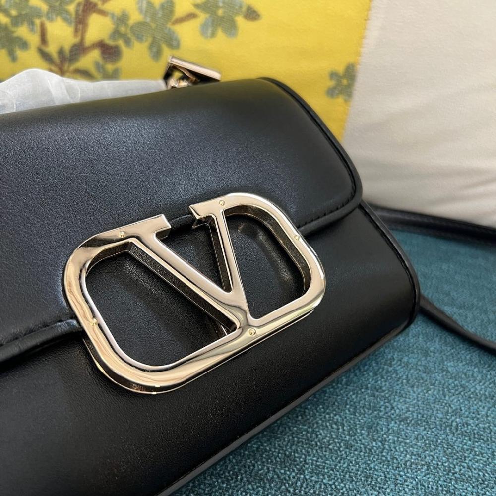 Modern Leather Shoulder Bag