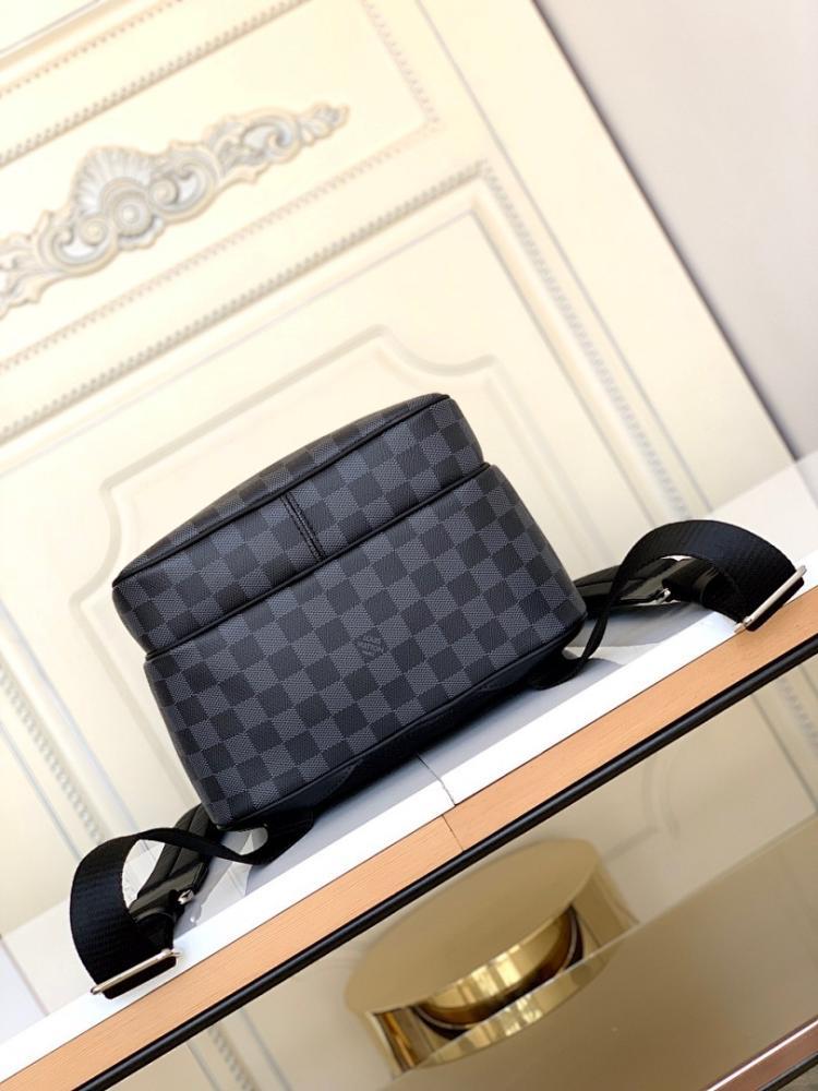 Modern Quilted Shoulder Bag