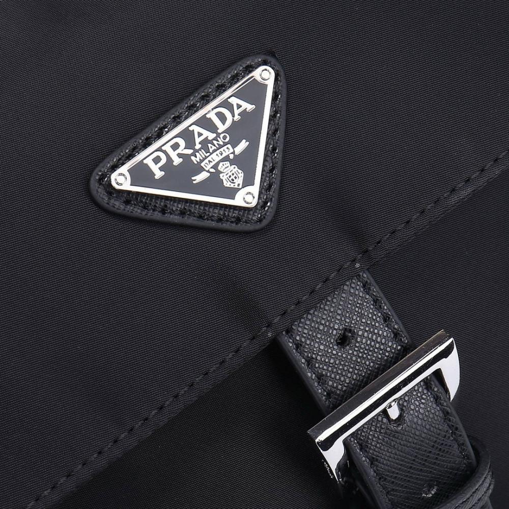 Stylish Nylon Shoulder Bag 25x22x10cm