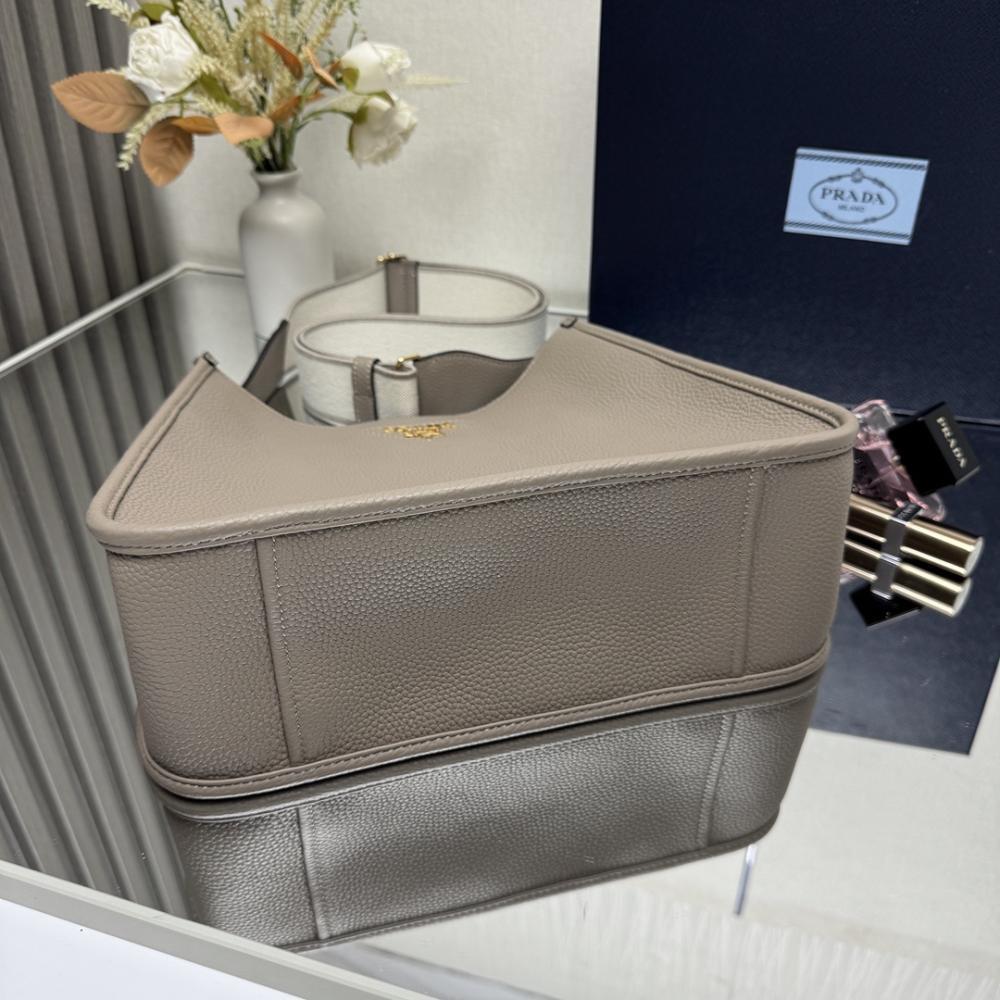 Woven Tote Bag Style 116888627