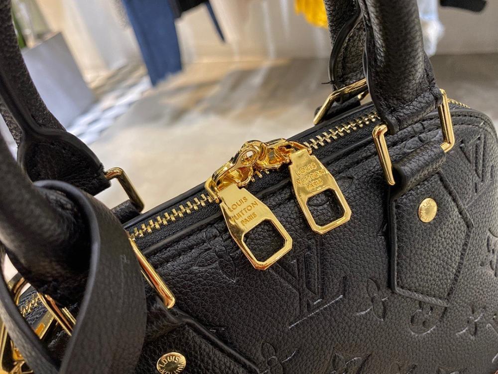 Stylish Leather Crossbody Bag 25x18x12cm