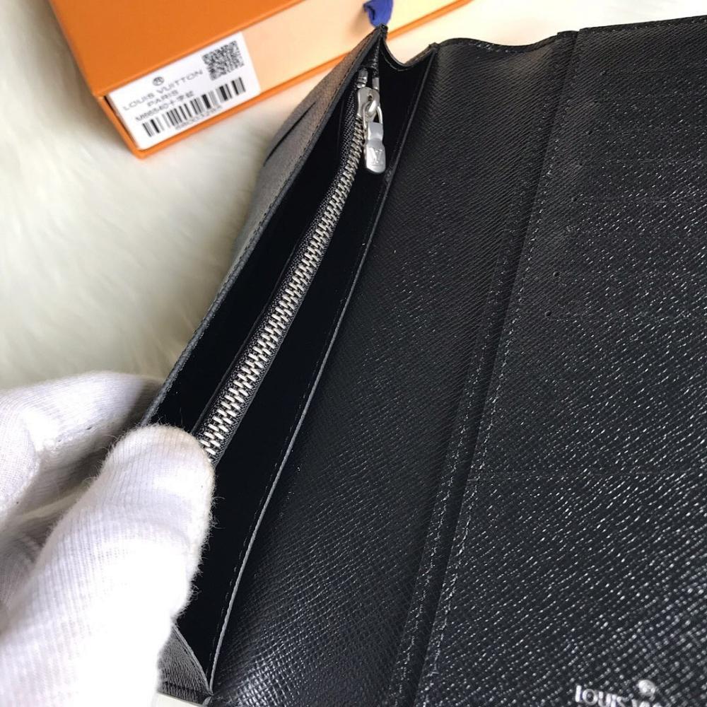 Modern Elegant Leather Wallet 19x10cm