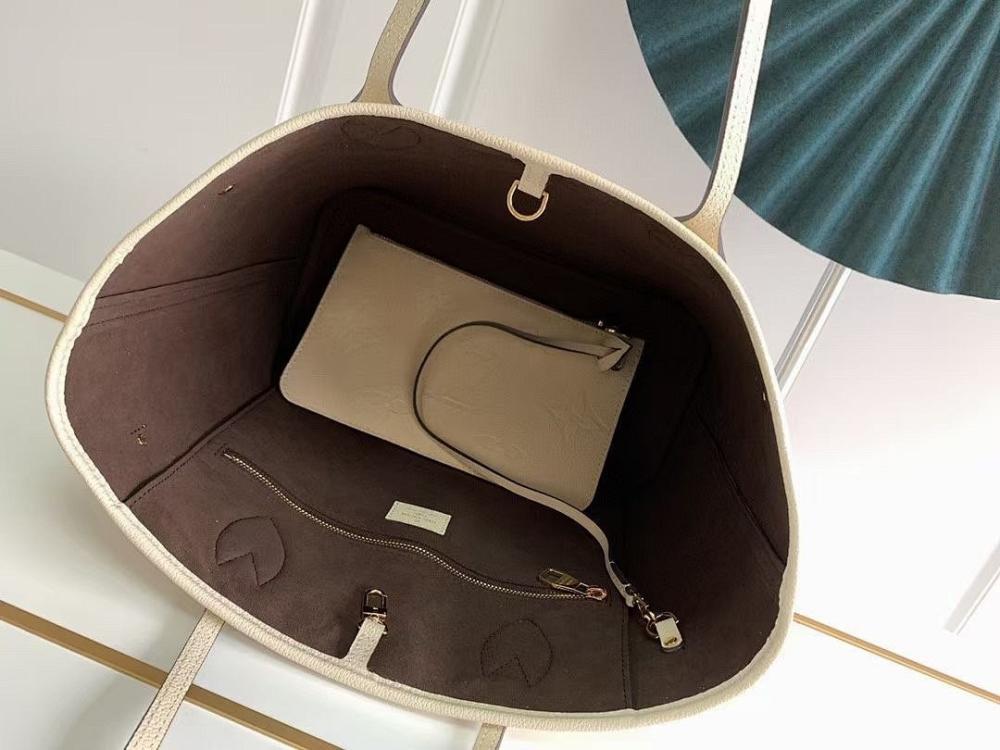 Elegant Refined Leather Top Handle Bag 32x29x17cm