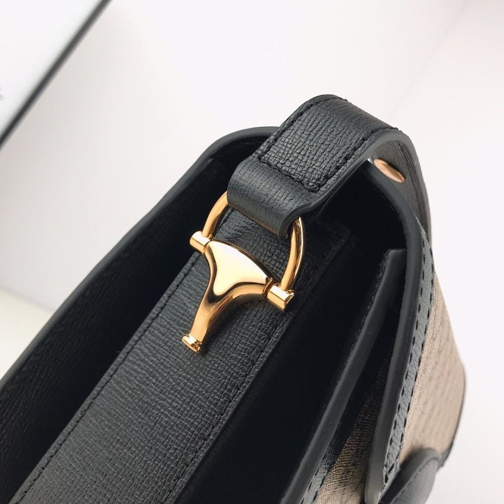 Modern Italian-Inspired Top Handle Bag 25x18x8cm