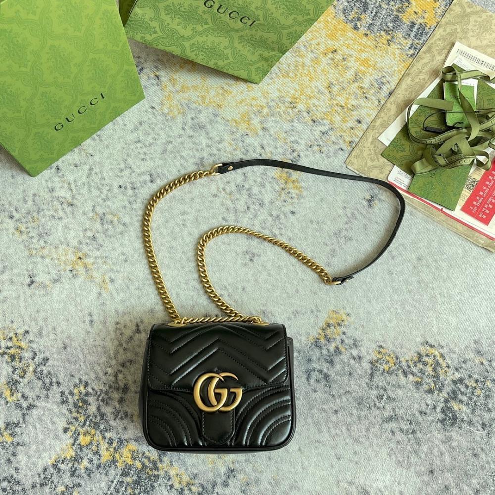 Modern Italian-Inspired Shoulder Bag 18x15x8cm