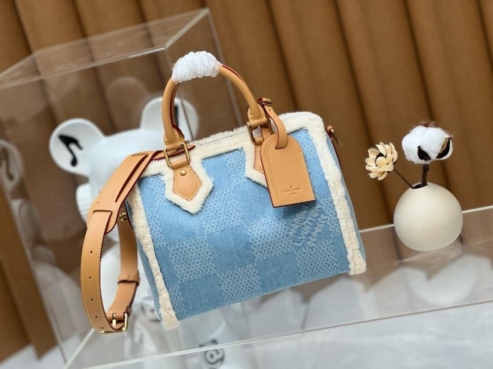 Classic Modern Leather Top Handle Bag 25x15x15cm