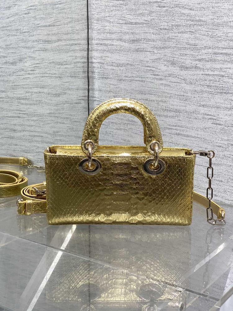 Classic Leather Top Handle Bag Style 1182120310