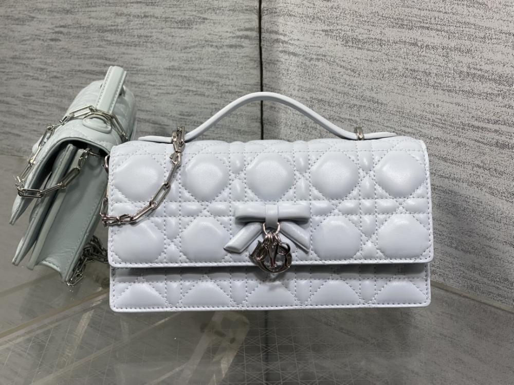 Wallet Style 2027124192