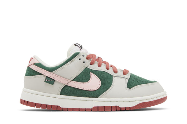 Wmns Dunk Low SE 'All Petals United'