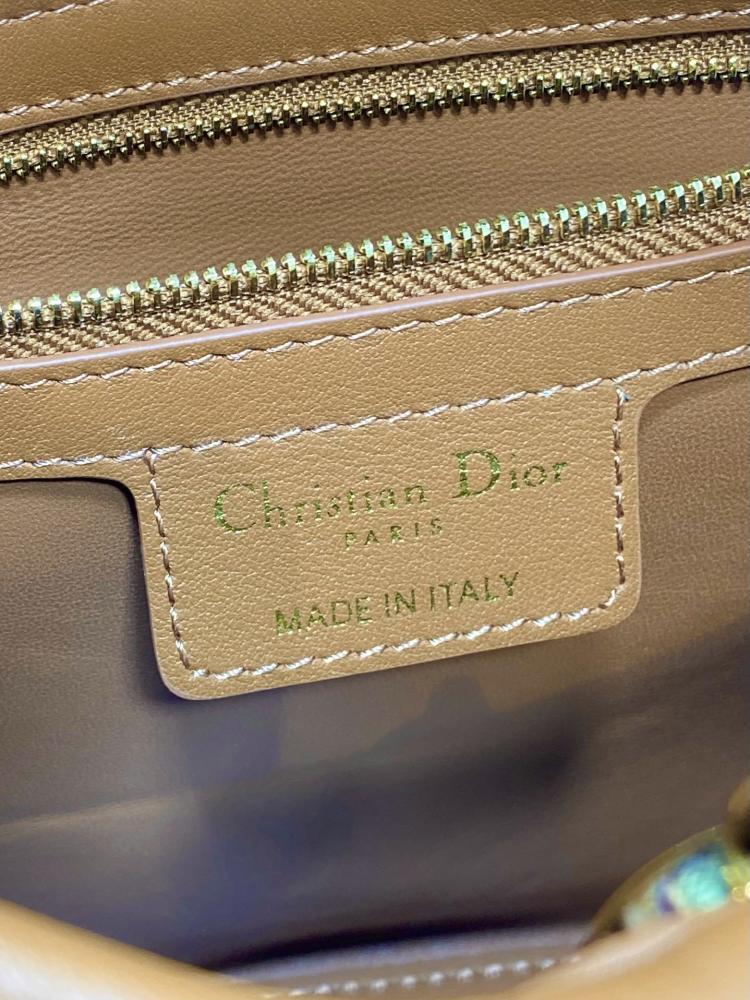 Classic Top Handle Bag Style 433609265