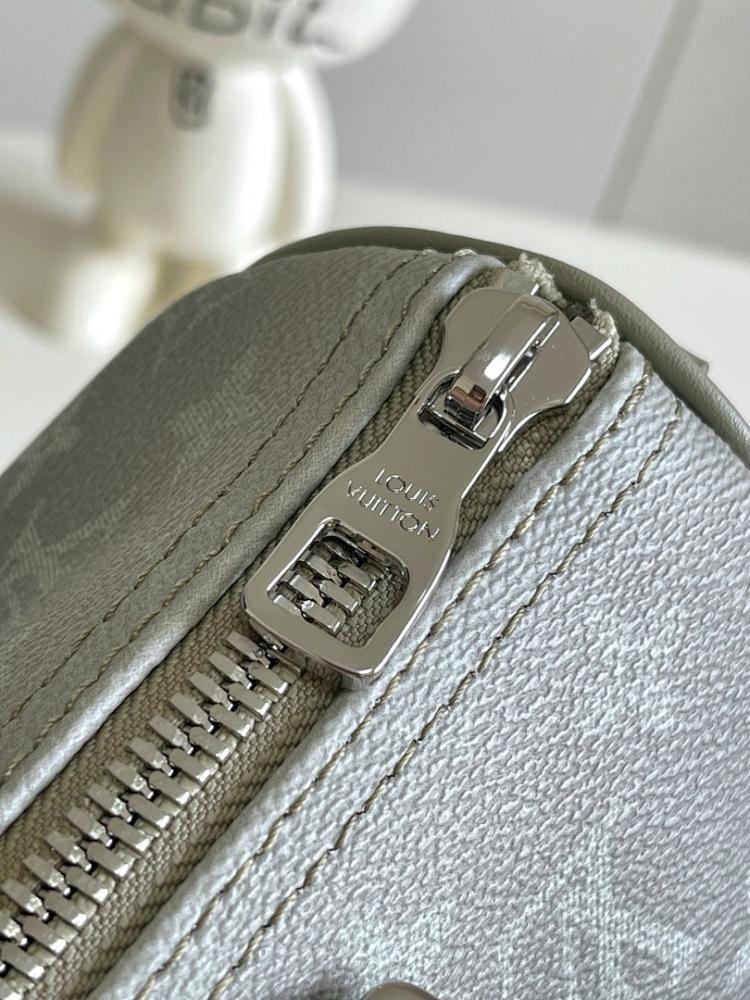 Stylish Leather Top Handle Bag 25x15x11cm