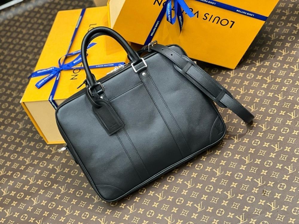 Italian-Inspired Elegant Leather Shoulder Bag 36.5x27.5x6cm