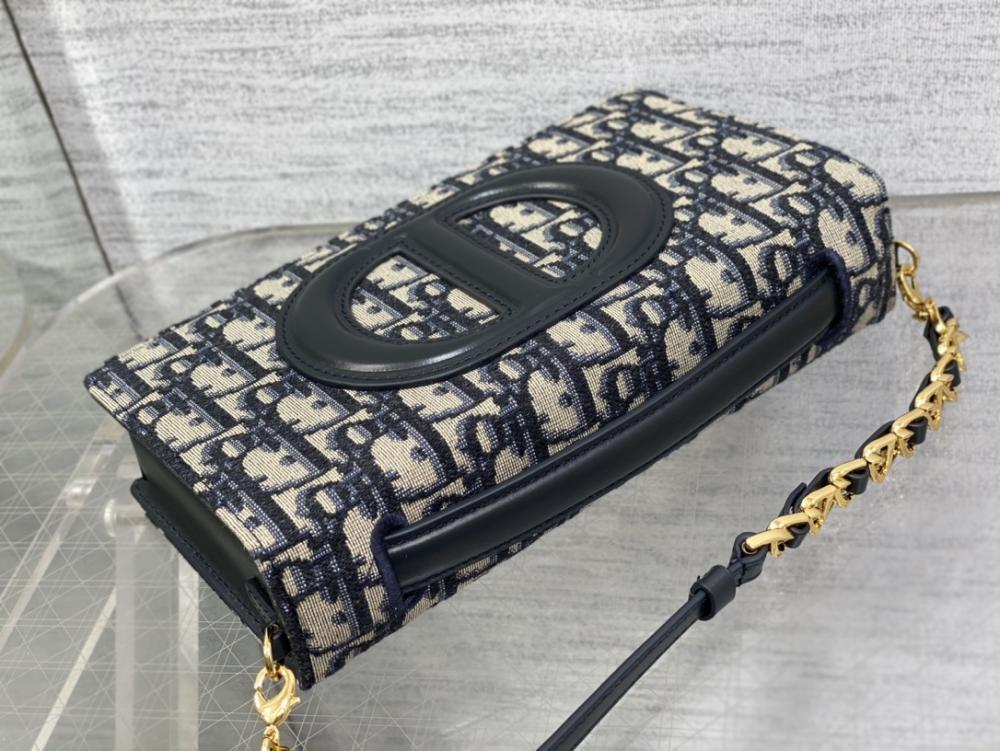 Luxury Shoulder Bag Style 1020466925