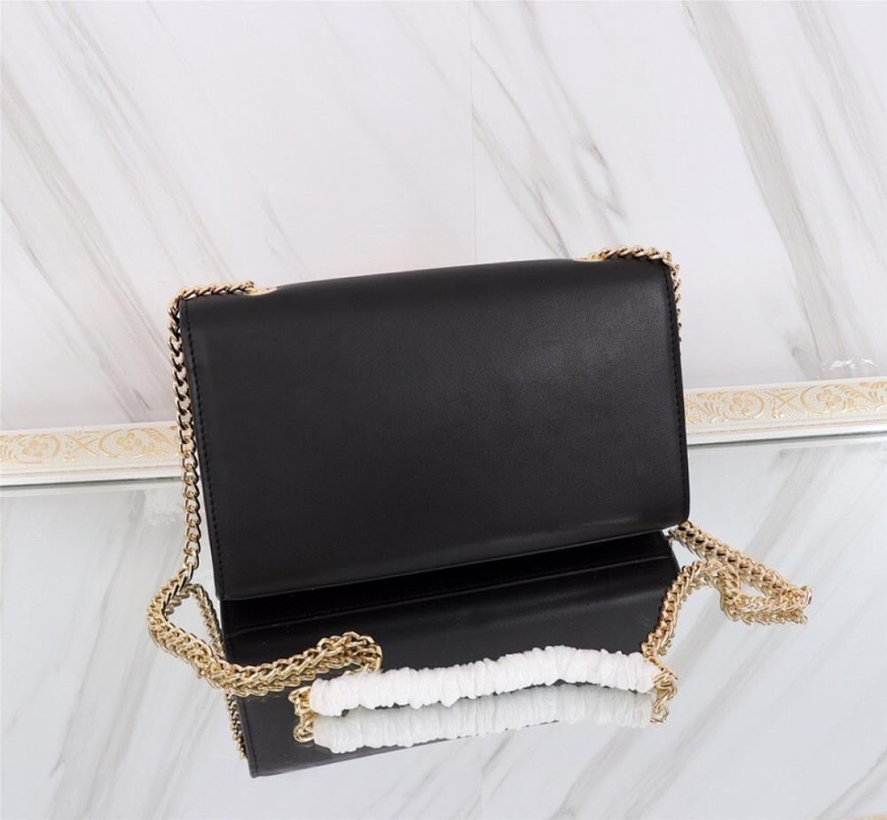 Elegant Leather Shoulder Bag 24x16x5cm