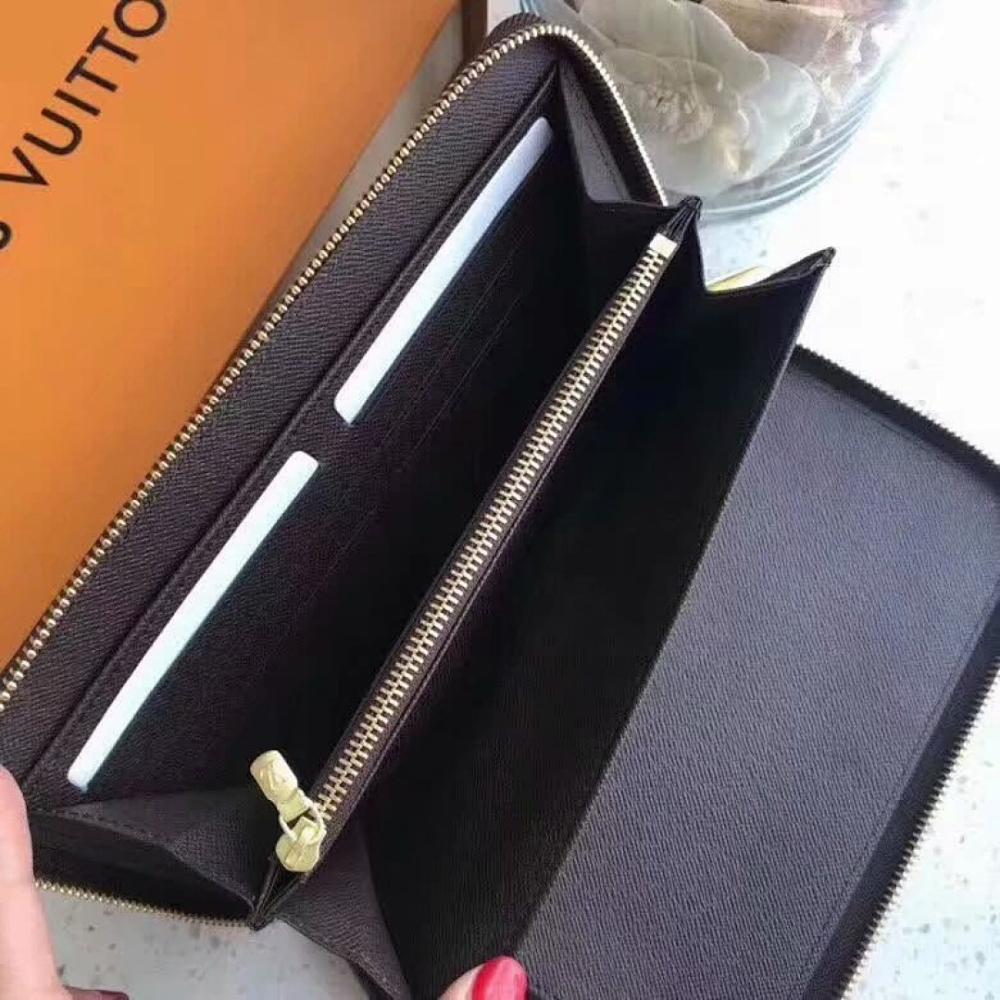 Stylish Calfskin Wallet