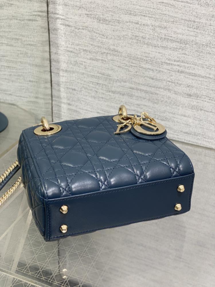 Elegant Top Handle Bag Style 90965501