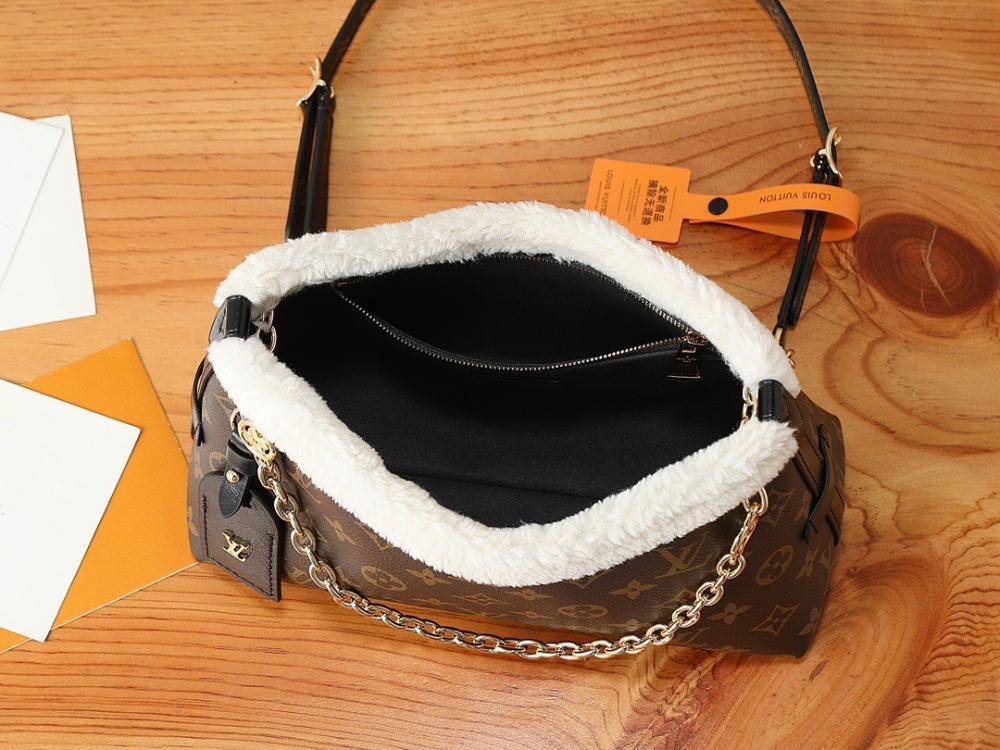 CarryAll Monogram Lambskin Shoulder Bag 26x17x10cm Style 658273678