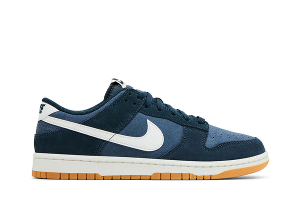 Dunk Low SE 'Armory Navy Gum'