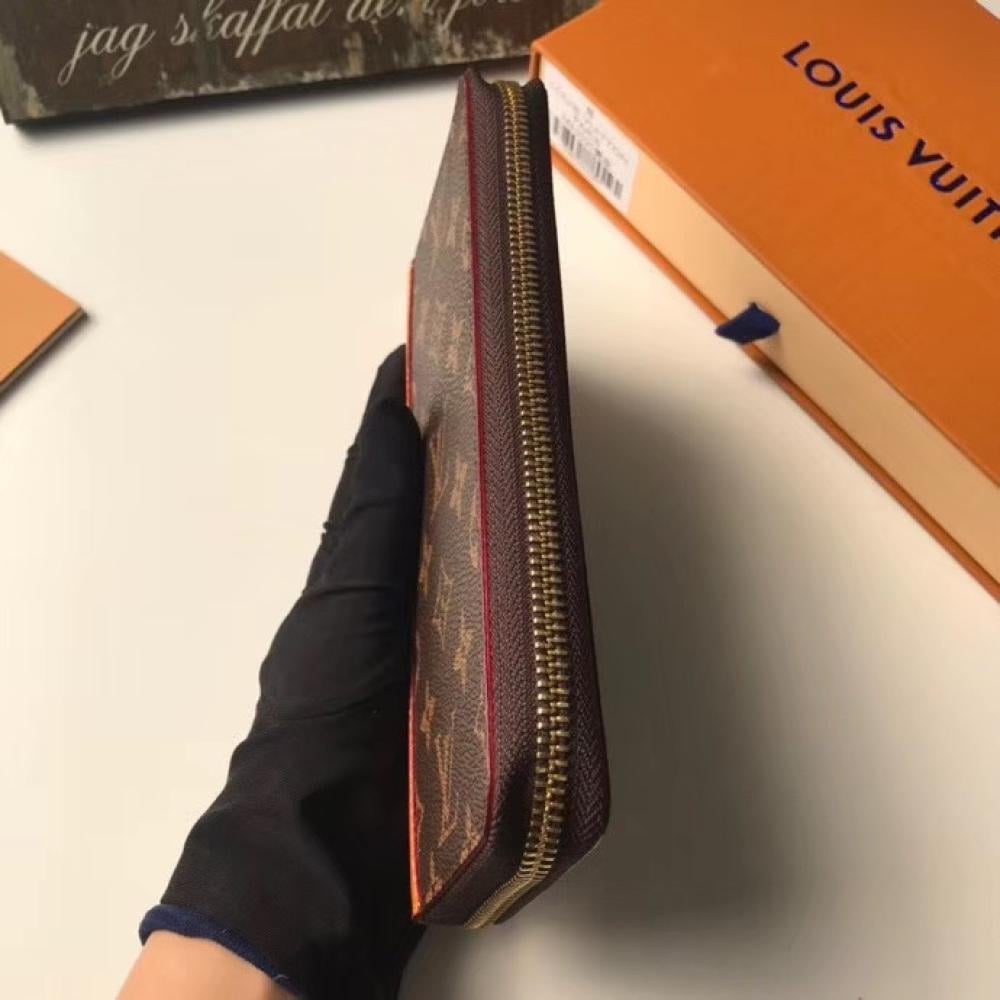 Wallet Style 1071946663