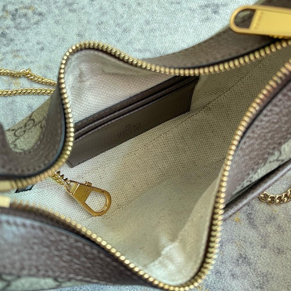 Classic Shoulder Bag 20x14.5x4cm