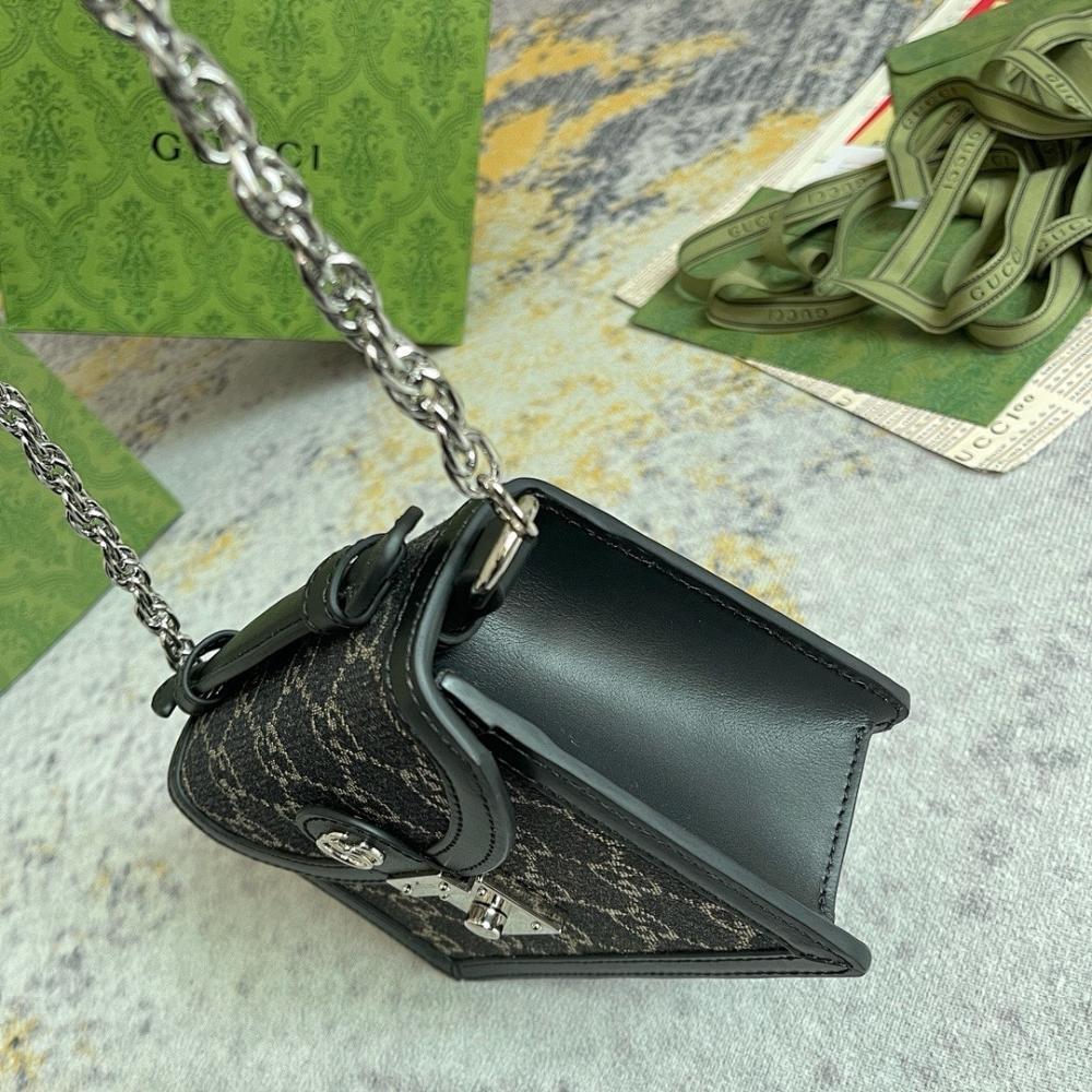 Stylish Crossbody Bag 17.5x13x6cm