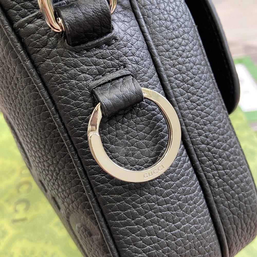 Modern Italian-Inspired Bag 23x19x9.5cm