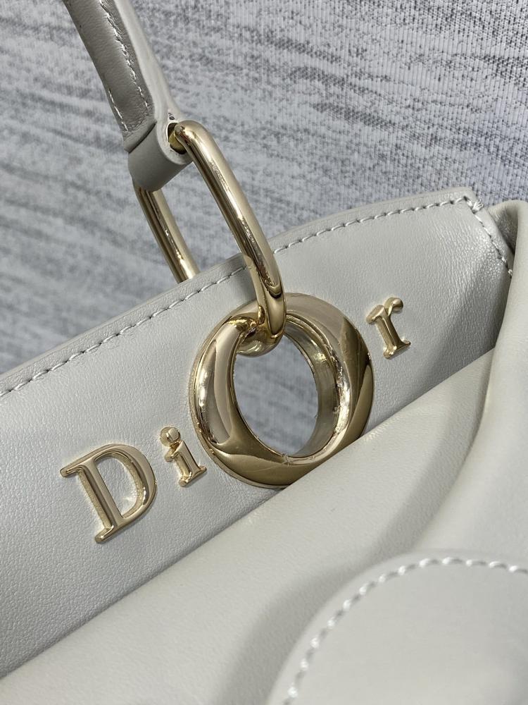 Luxury Top Handle Bag Style 1630914109