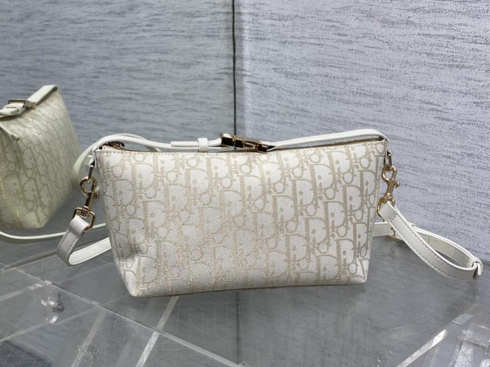 Classic Top Handle Bag Style 2065948893