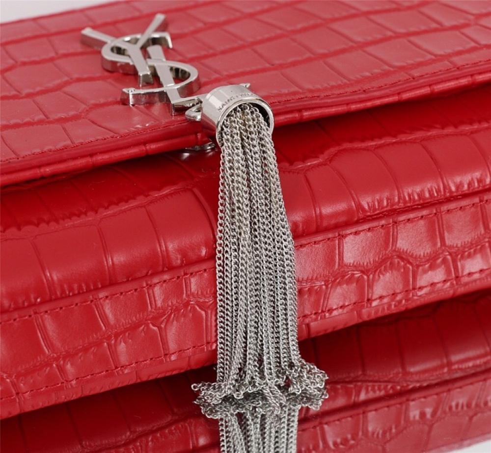 Modern Luxury Calfskin Shoulder Bag 24x15x5cm