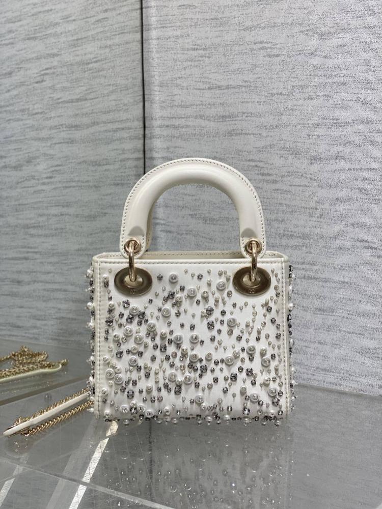 Classic Top Handle Bag Style 609195687