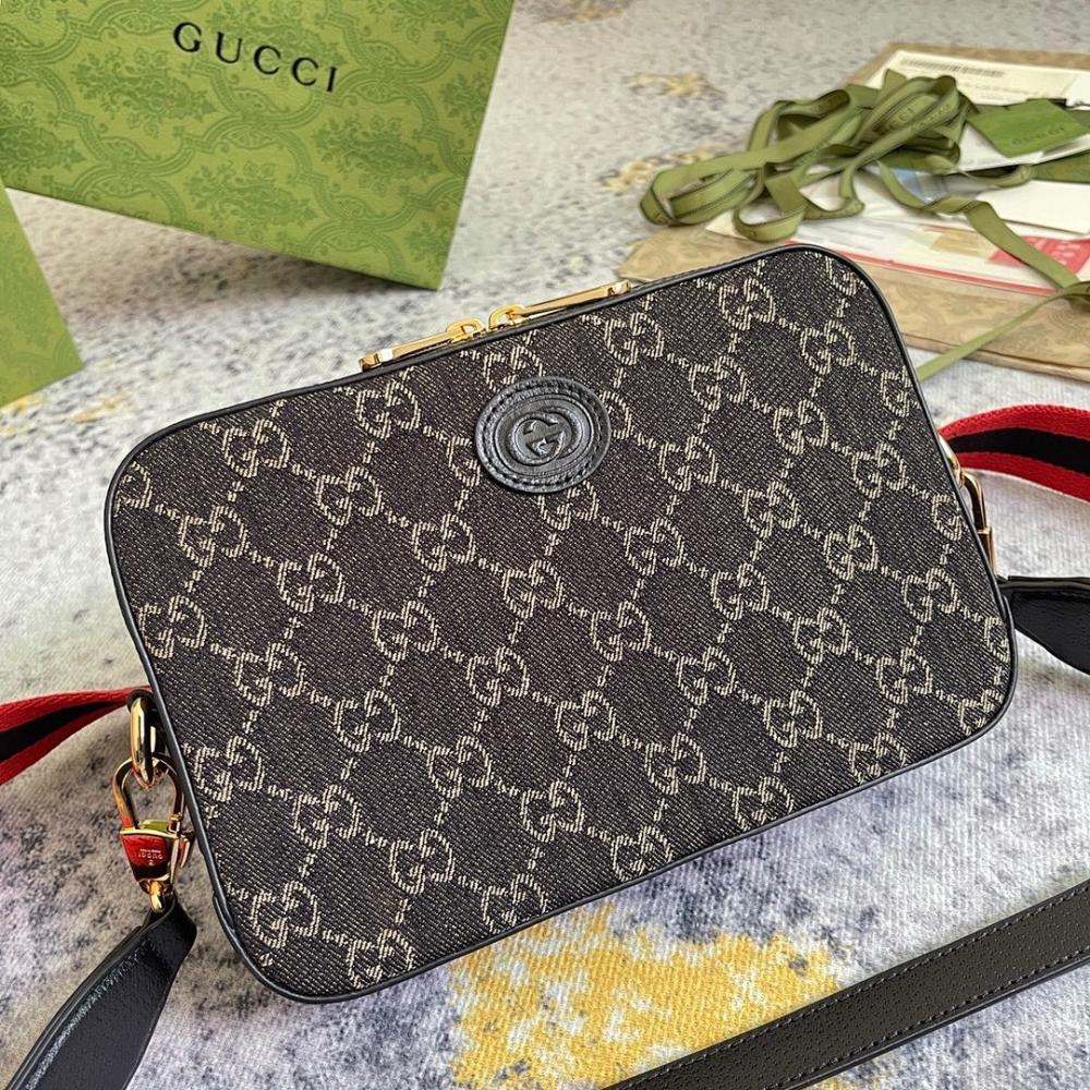 Classic Italian-Inspired Top Handle Bag 24x16x4.5cm