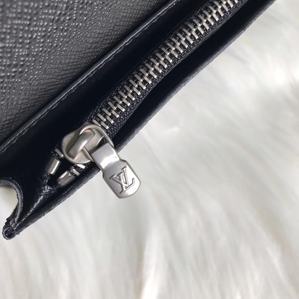 Modern Elegant Leather Wallet 19x10cm