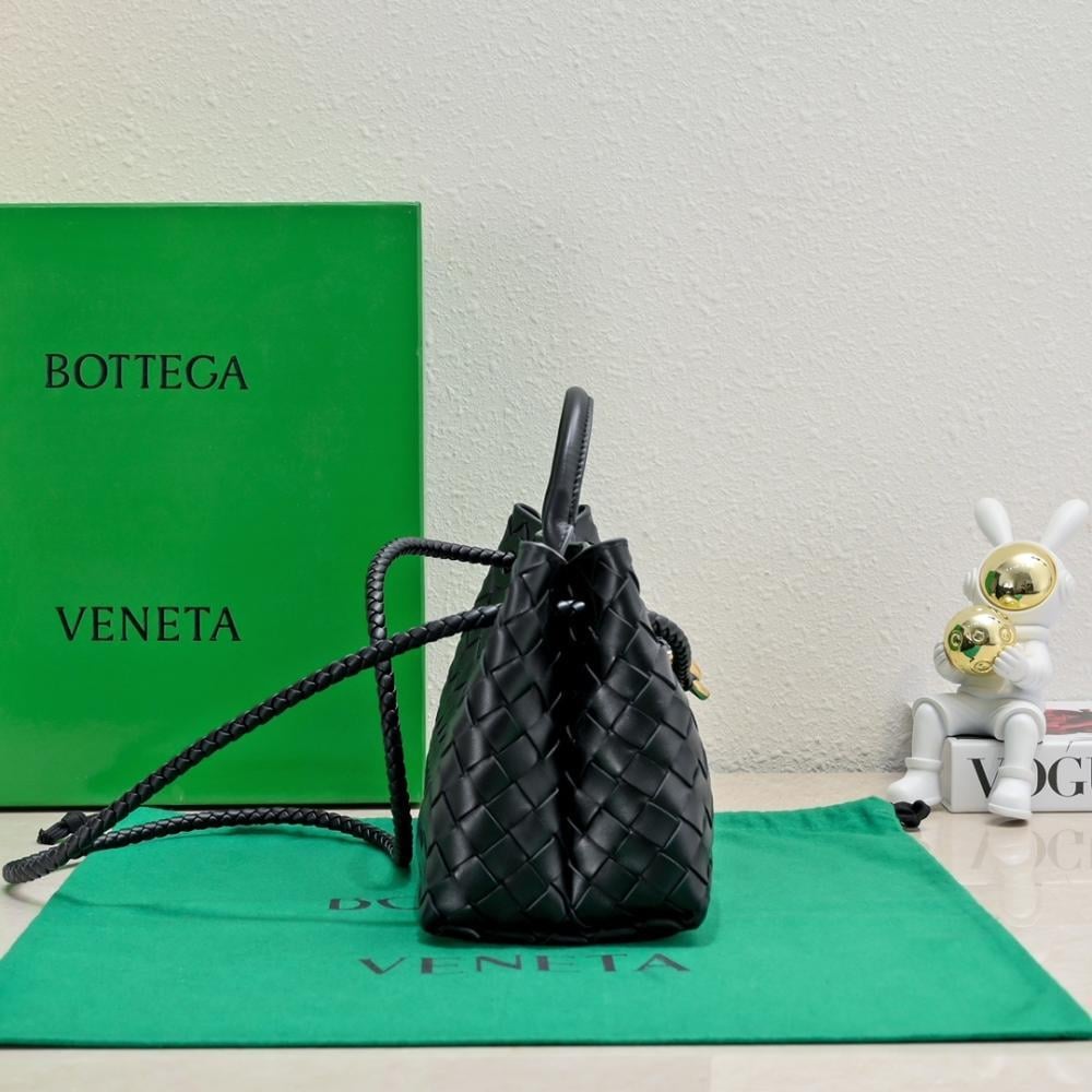 Leather Shoulder Bag Style 1234087096
