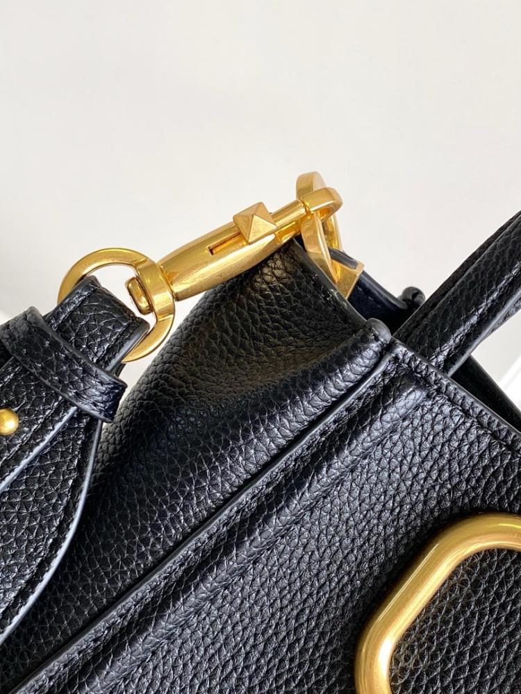 Modern Calfskin Shoulder Bag 19x17x14cm