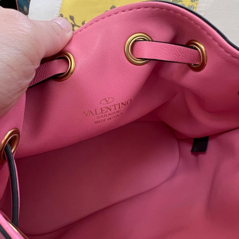 Modern Elegant Leather Bucket Bag