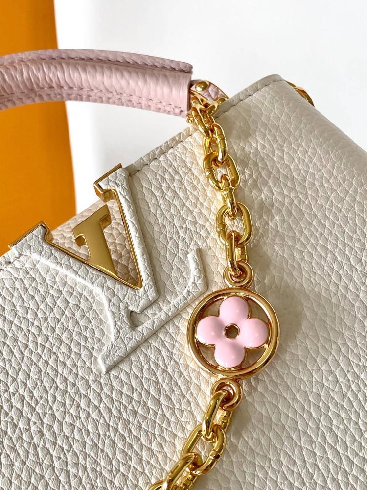 Leather Shoulder Bag Style 470090171