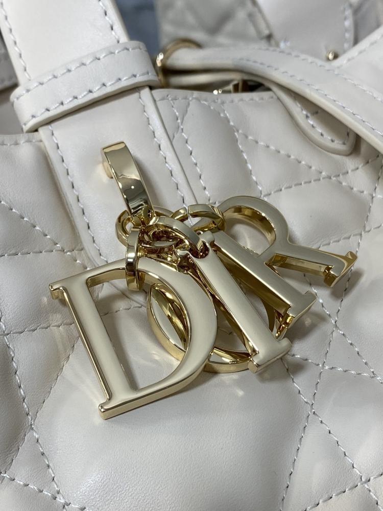 Luxury Top Handle Bag Style 402579642