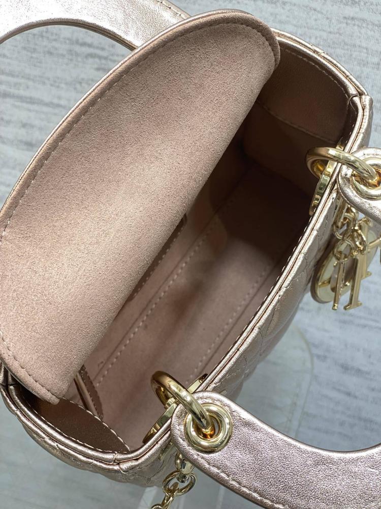 Luxury Top Handle Bag Style 687370052