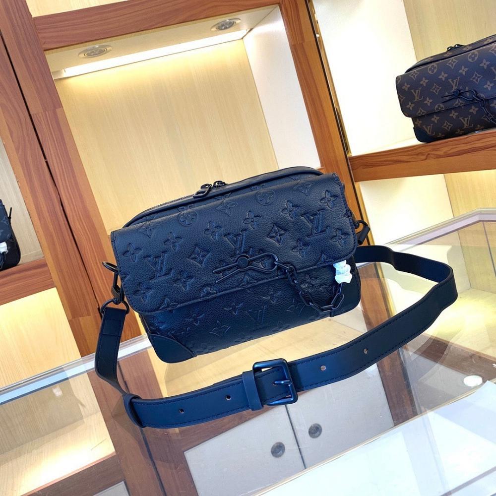 Stylish Leather Shoulder Bag 24x17x5cm