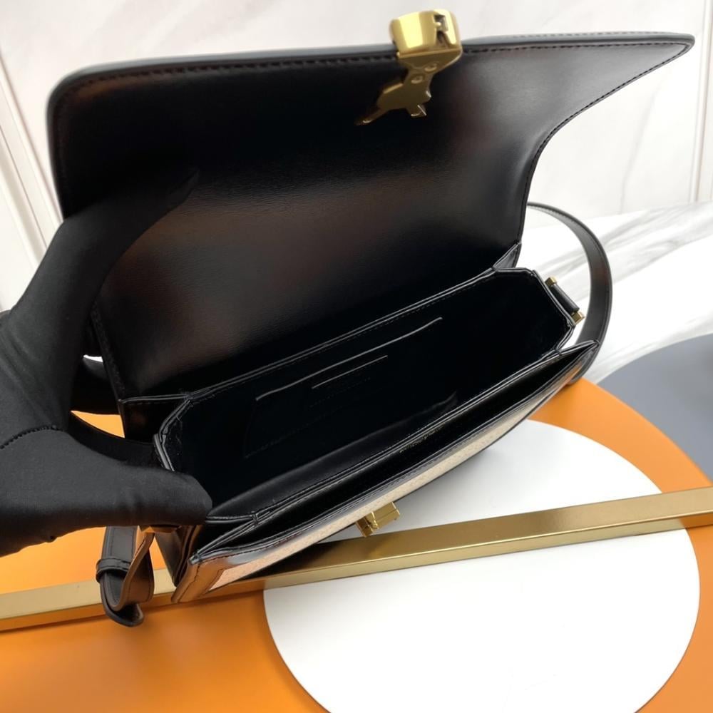 Top Handle Bag Style 1920554944