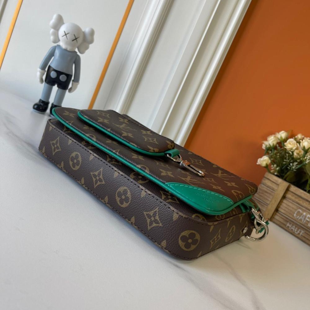 Modern Luxury Monogram Shoulder Bag 25x18.5x7cm