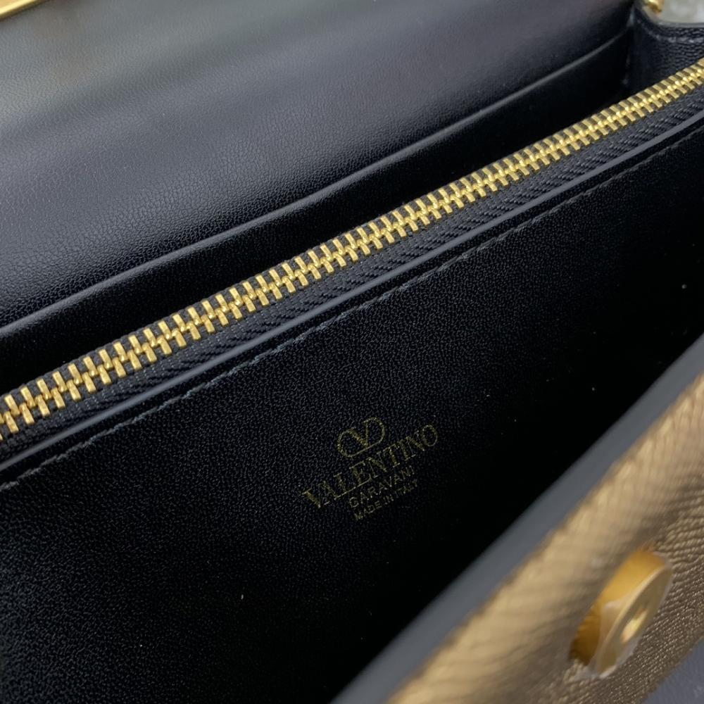 Elegant Wallet Style 790340131