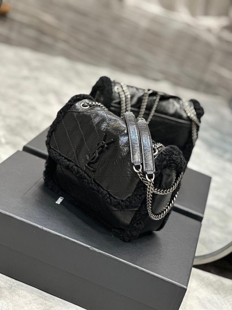 Modern Italian-Inspired Leather Top Handle Bag 22x16.5x12cm