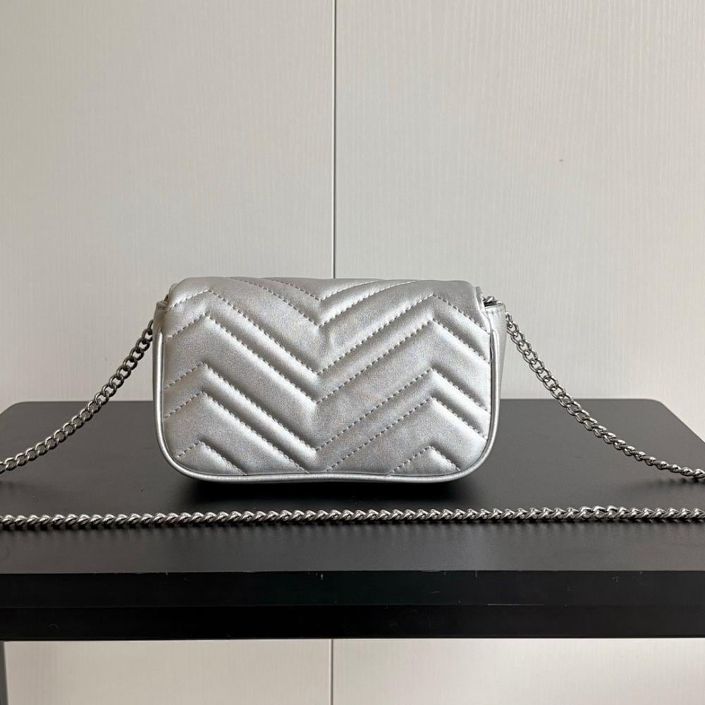 Classic Refined Top Handle Bag Red 16.5x5x10cm