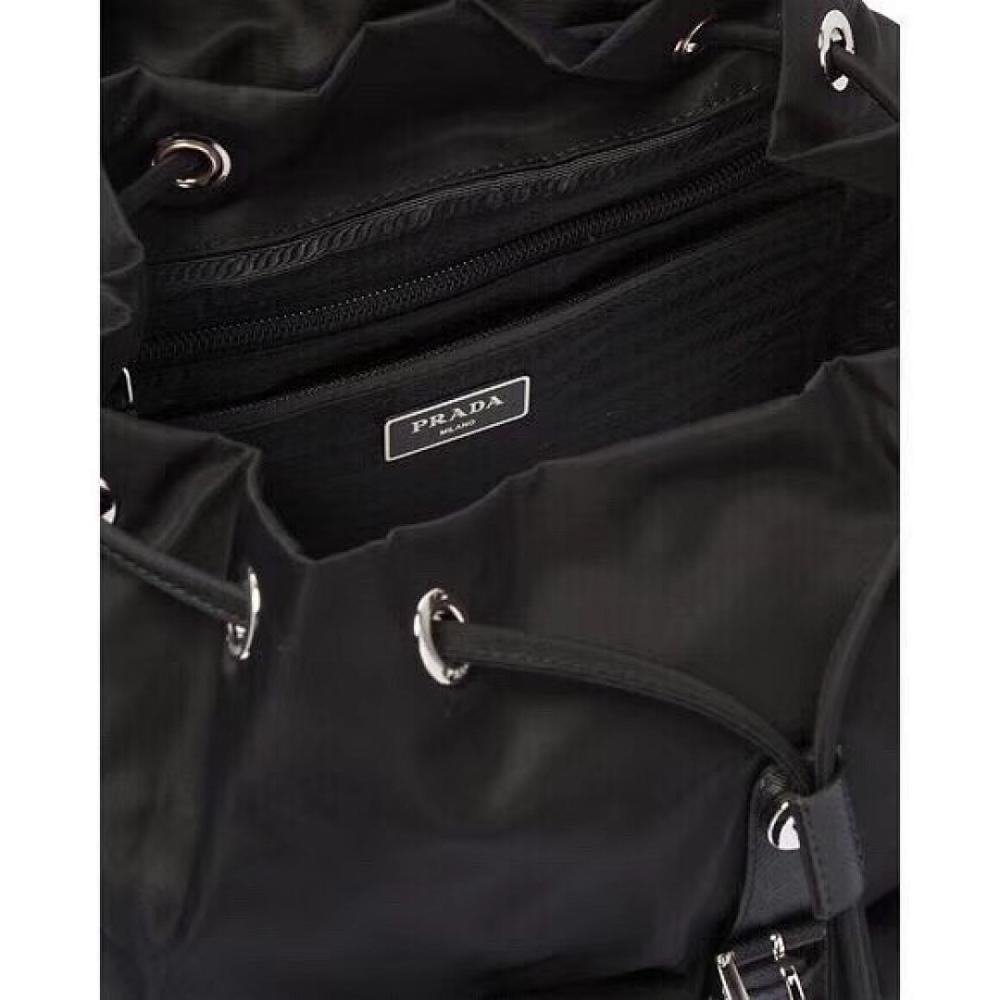 Modern Elegant Saffiano Leather Bag