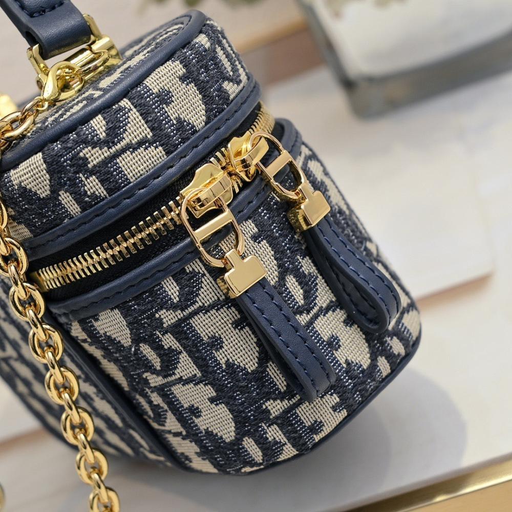 Stylish Leather Crossbody Bag